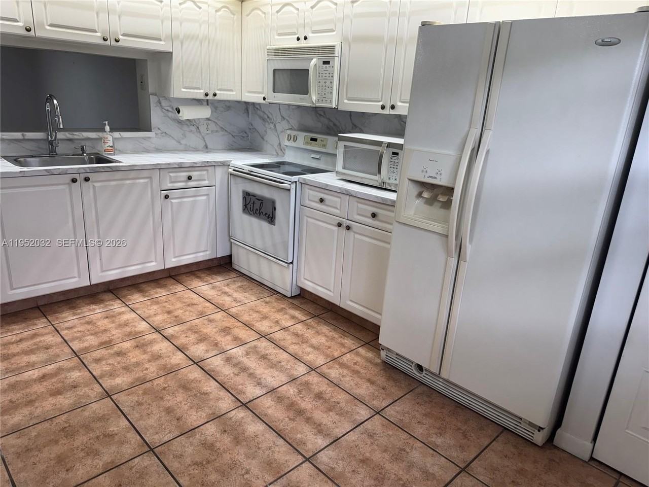 100 Sw 130th Ter #106C - Photo 2 of 10