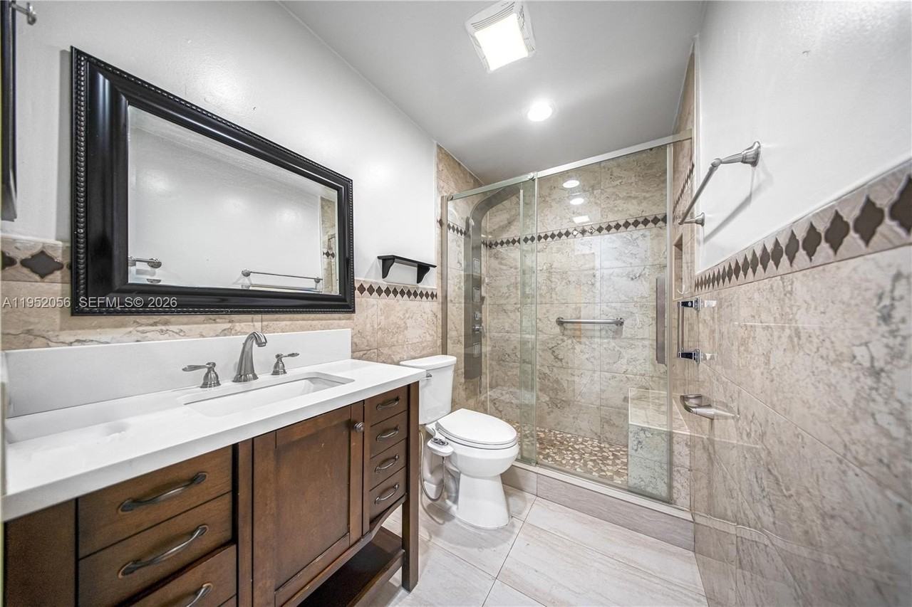 5428 Sw 131st Ct #1 - Photo 4 of 9