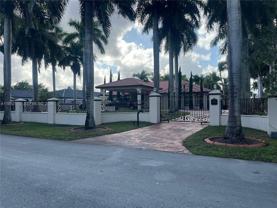 450 Nw 130th Ave - Photo 1 of 1