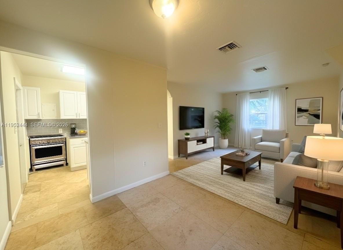 12885 Nw 16th Ave - Photo 3 of 17