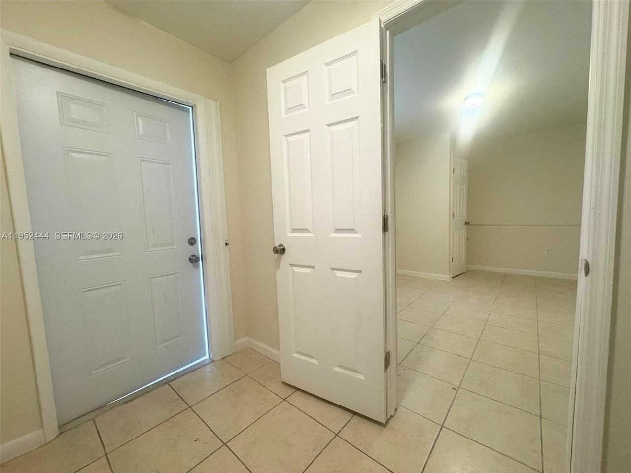 12885 Nw 16th Ave - Photo 5 of 17