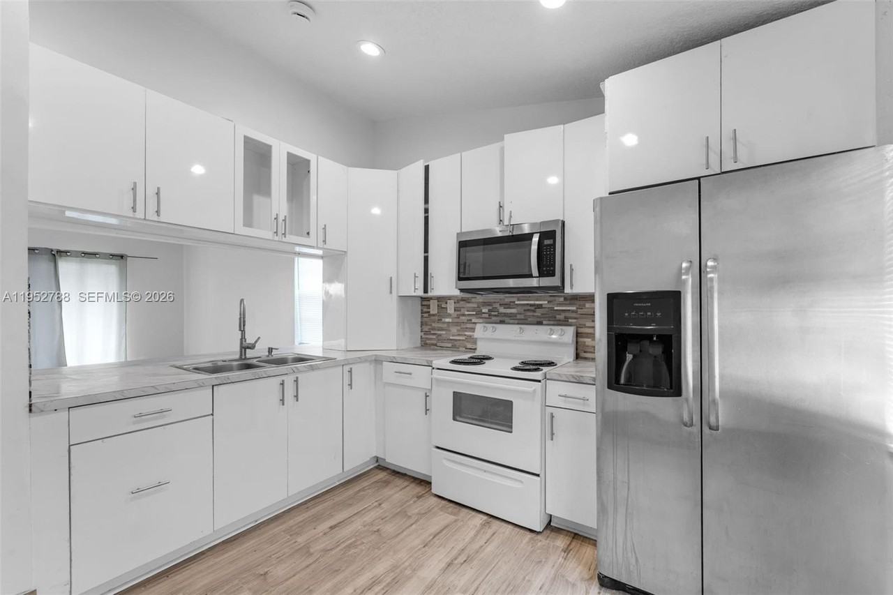 13202 Sw 276th Ter - Photo 5 of 19