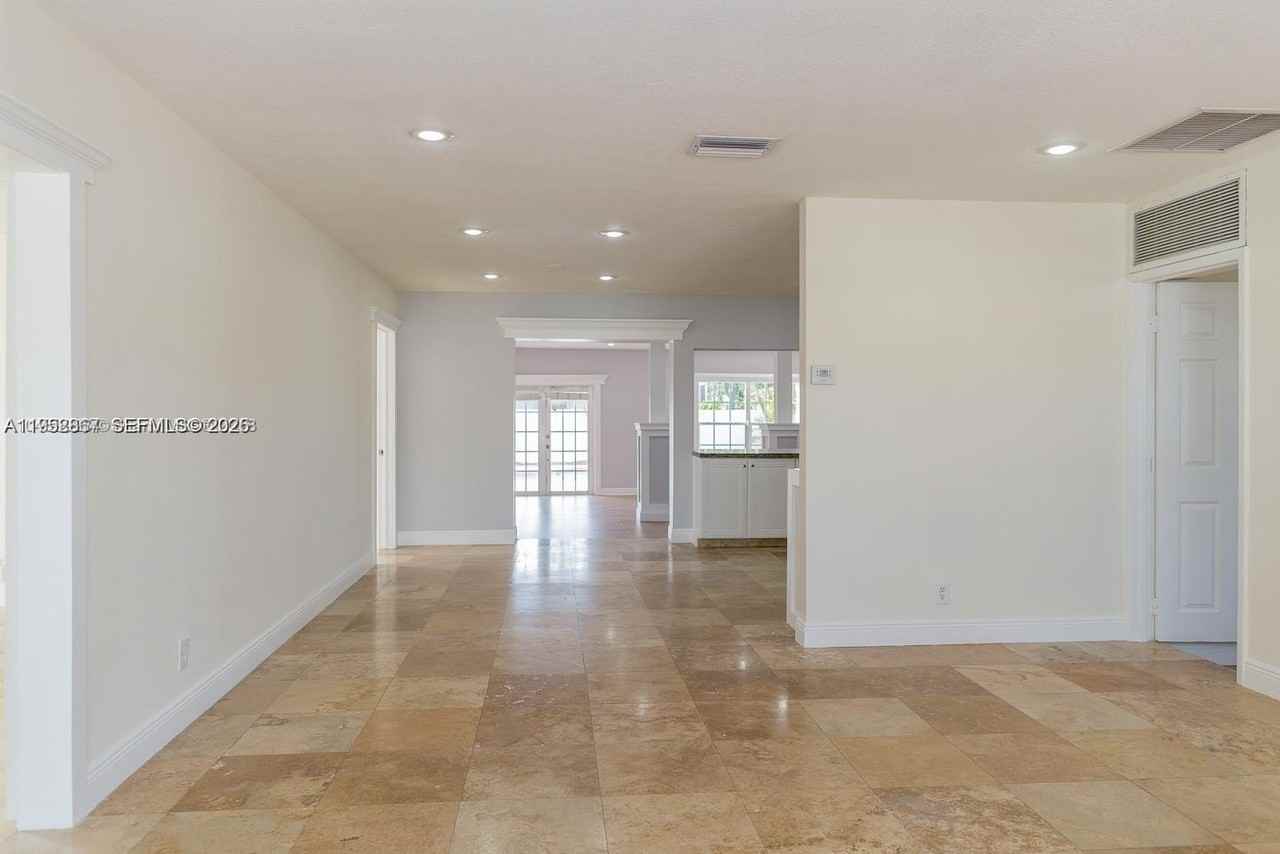 5520 Hayes St #5520 - Photo 2 of 26