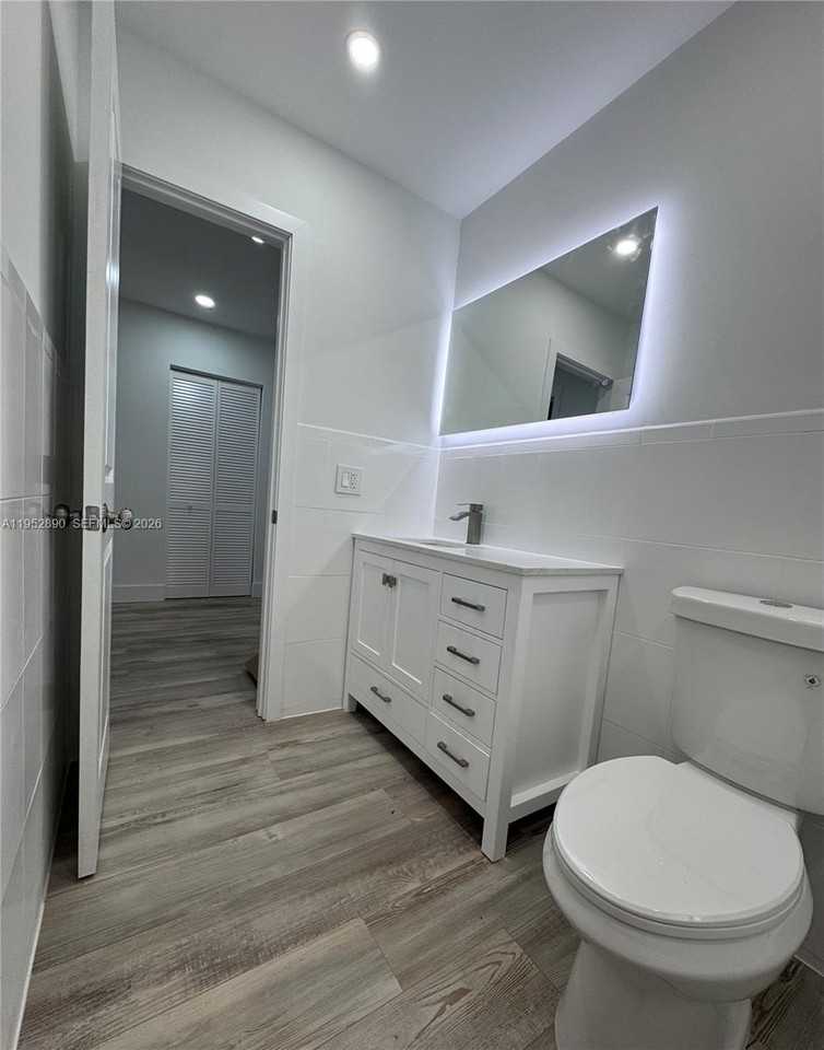 3609 Sw 27th St #3609 - Photo 3 of 6