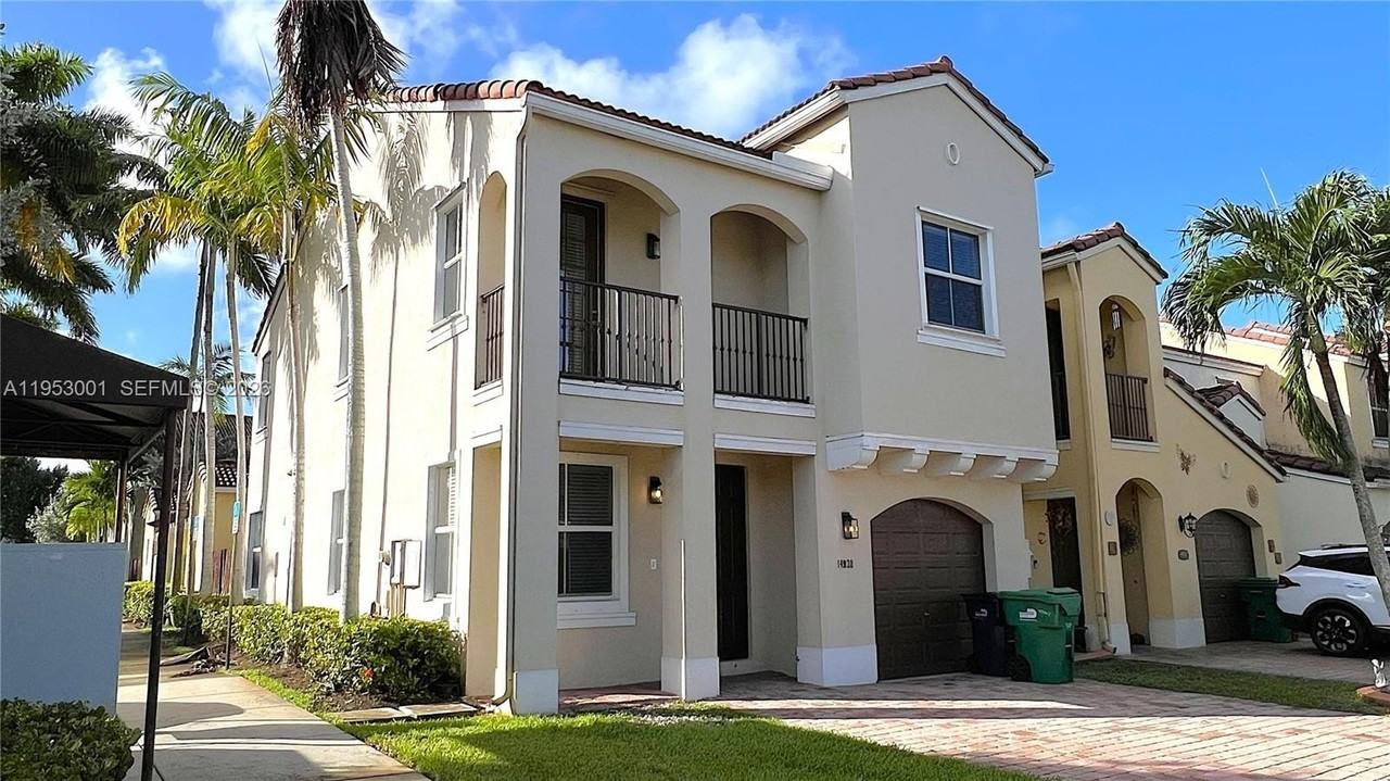 14928 Sw 40th St #14929 - Photo 2 of 35