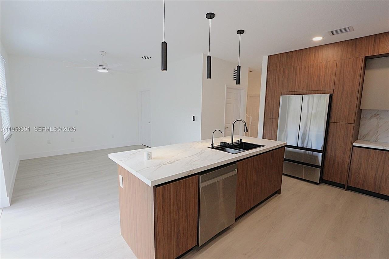 14928 Sw 40th St #14929 - Photo 7 of 35