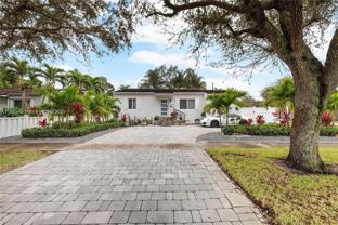 880 Oriole Ave #0 - Photo 1 of 1