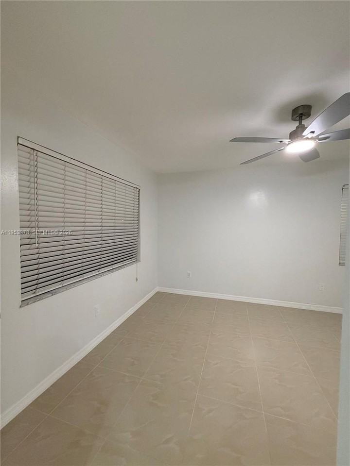 20730 Ne 8th Ct #204-16 - Photo 7 of 27