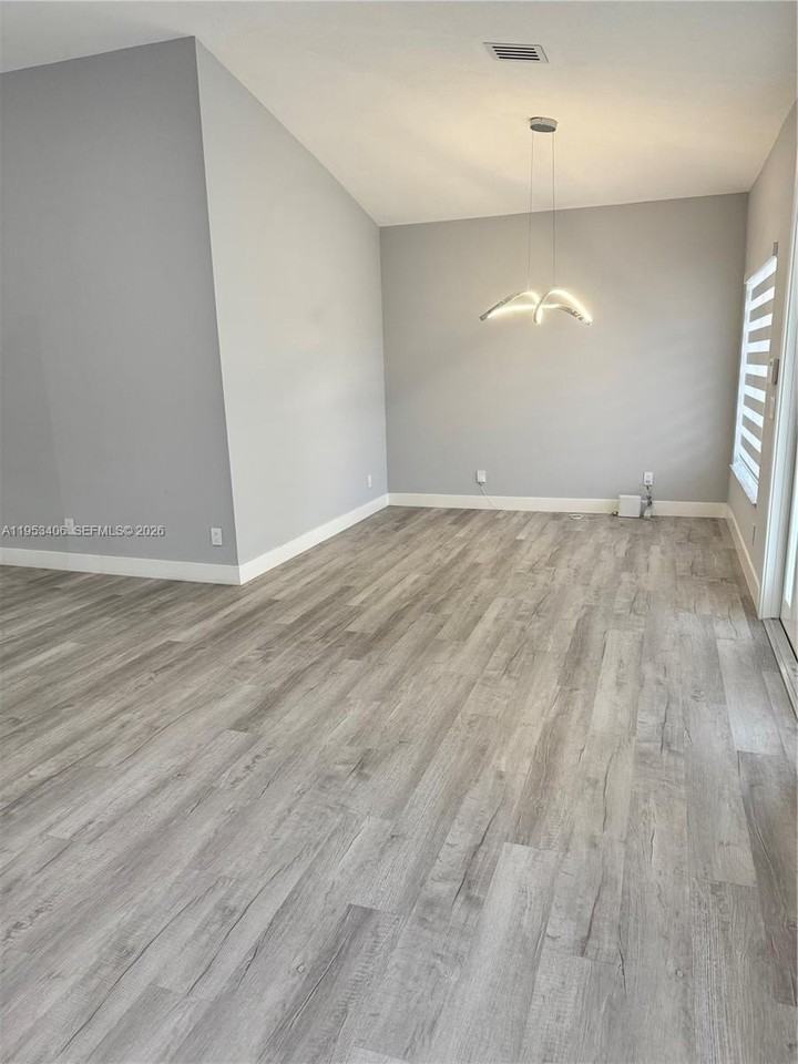 8778 Nw 169th Ter #0 - Photo 3 of 26