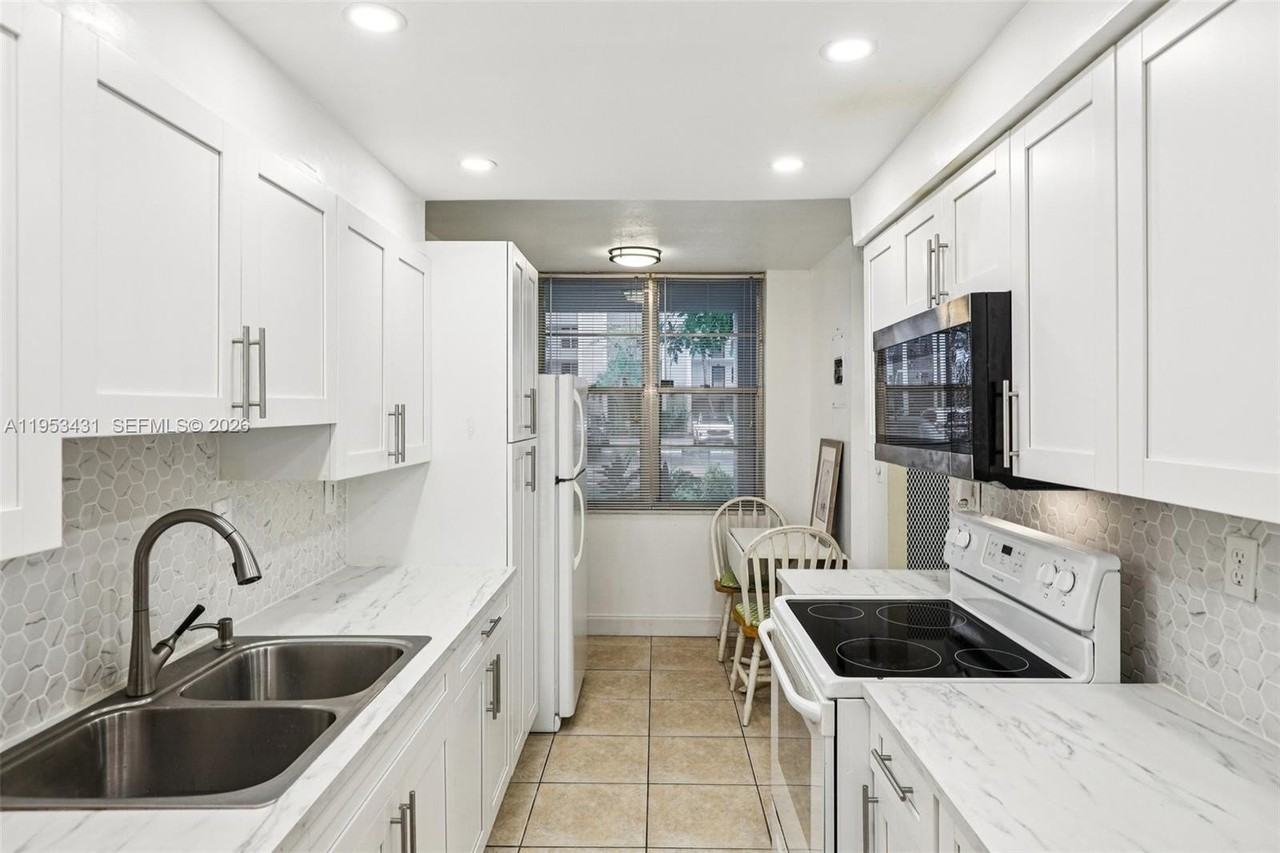 2900 Nw 48th Ter #115