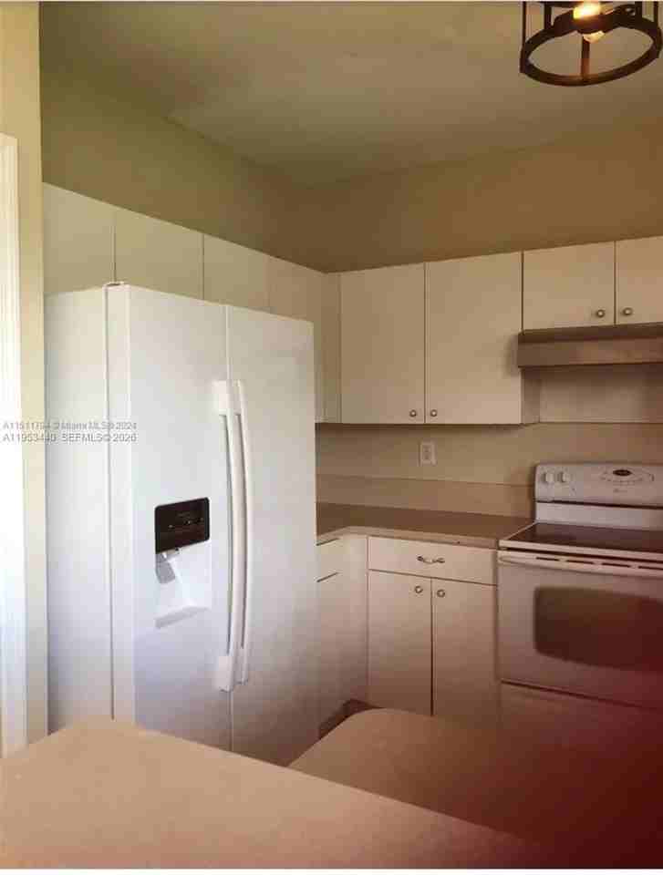 27550 Sw 138th Path #0 - Photo 3 of 14