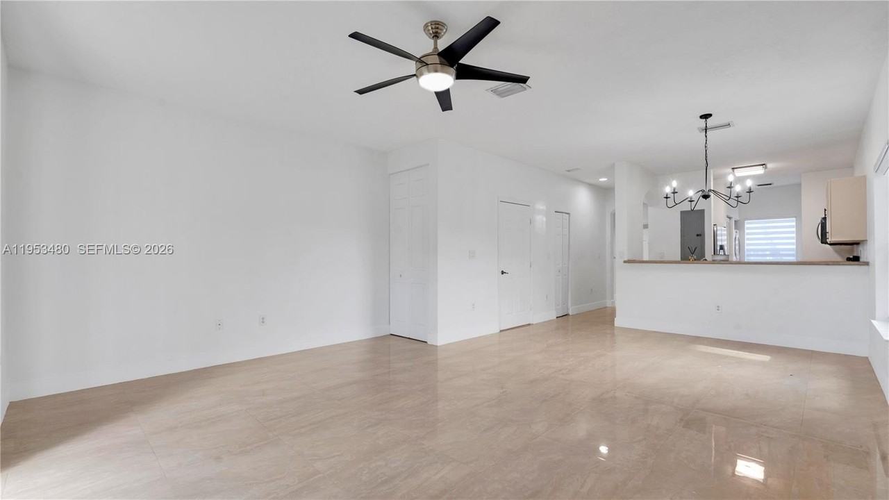 4921 Sw 140th Ter #1 - Photo 5 of 37