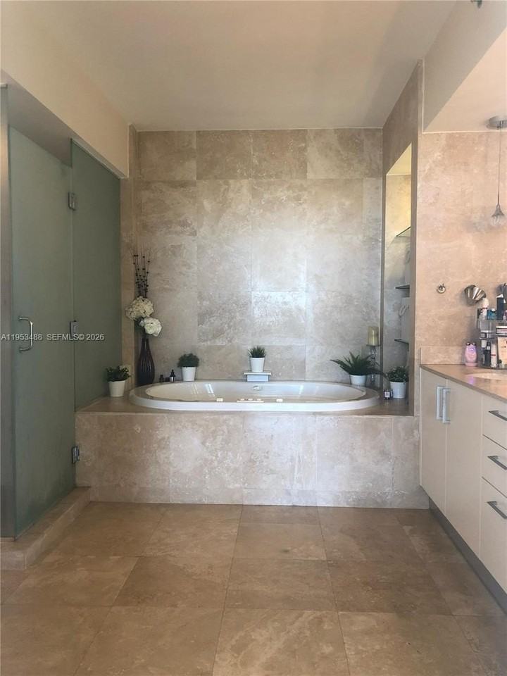 450 Alton Rd #2810 - Photo 4 of 17