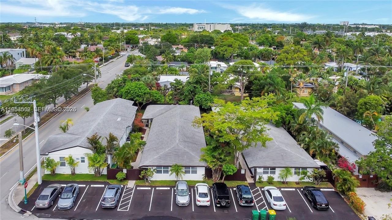 1309 Ne 16th Ter #4 - Photo 6 of 6