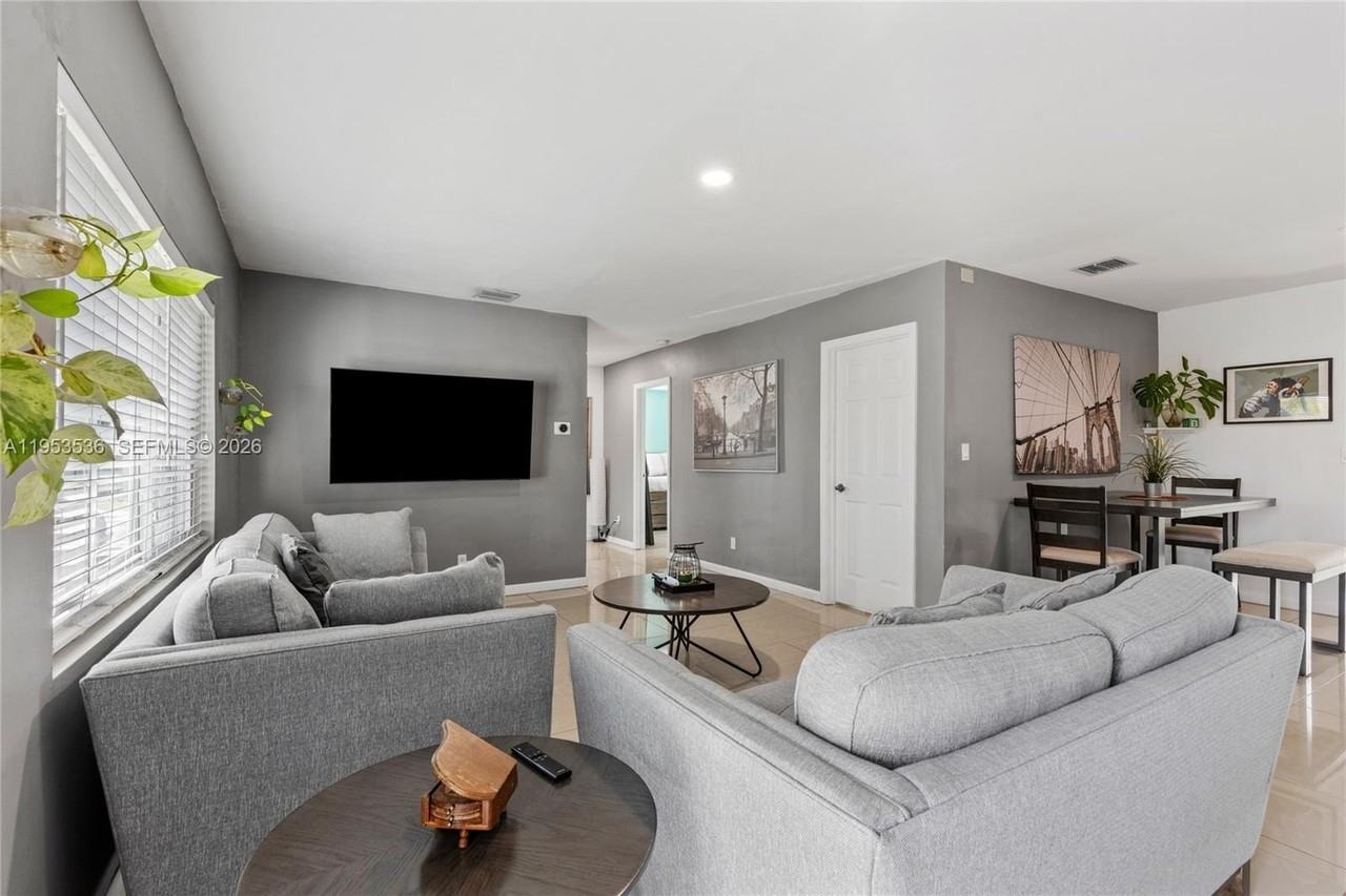 14950 S Biscayne River Dr - Photo 6 of 32