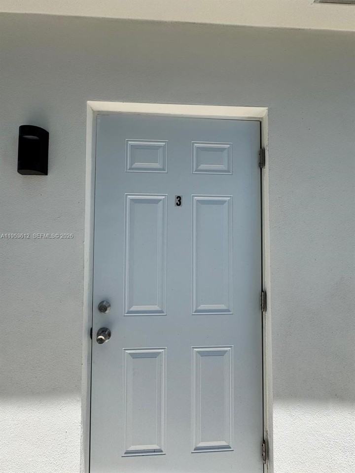 11000 Sw 47th Ter #3 - Photo 3 of 12