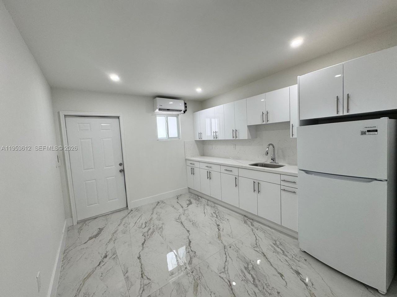 11000 Sw 47th Ter #3 - Photo 6 of 12