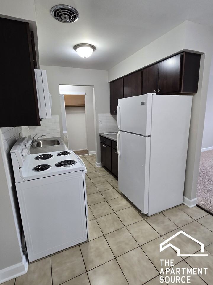 7300 W North Ave #3B - Photo 3 of 16