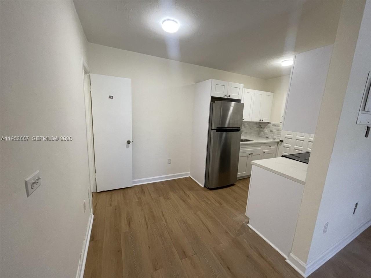 218 Santillane Ave #8 - Photo 6 of 18