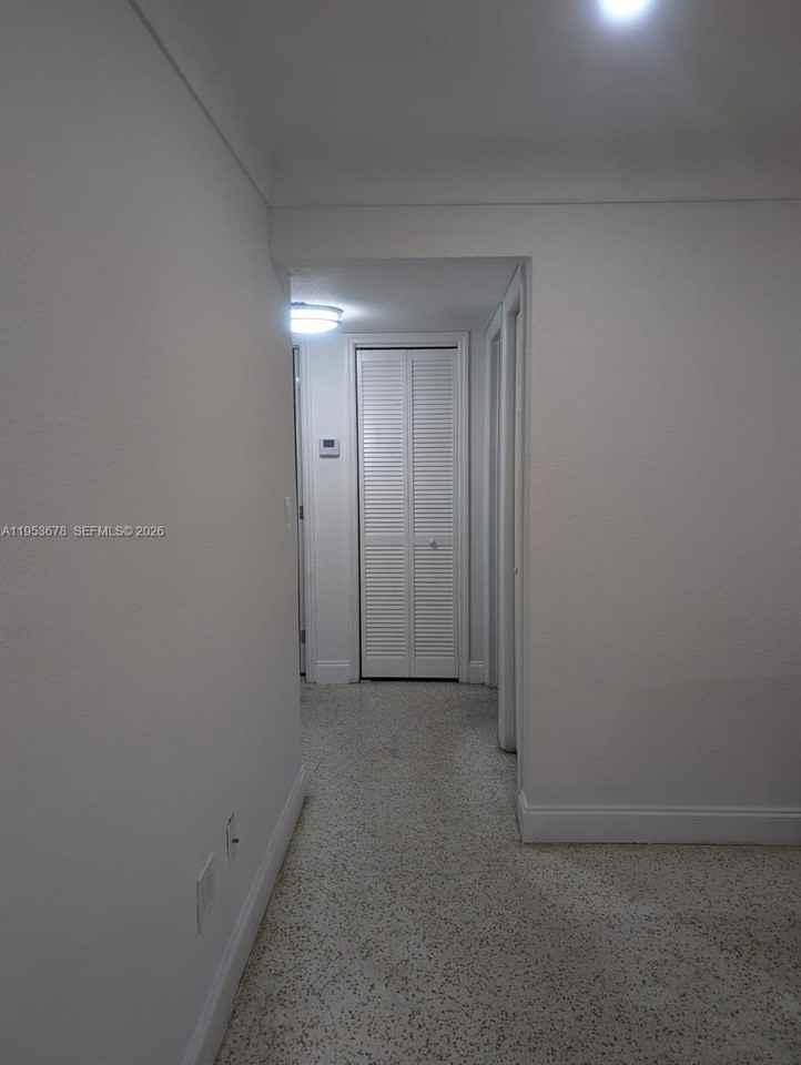 2355 Nw 9th St #0 - Photo 6 of 16