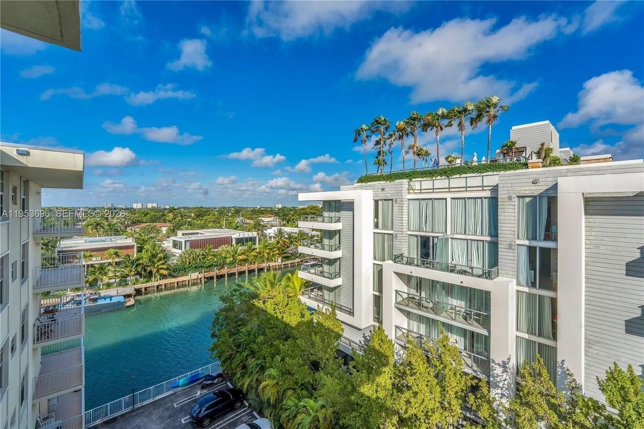 9500 W Bay Harbor Dr #7H