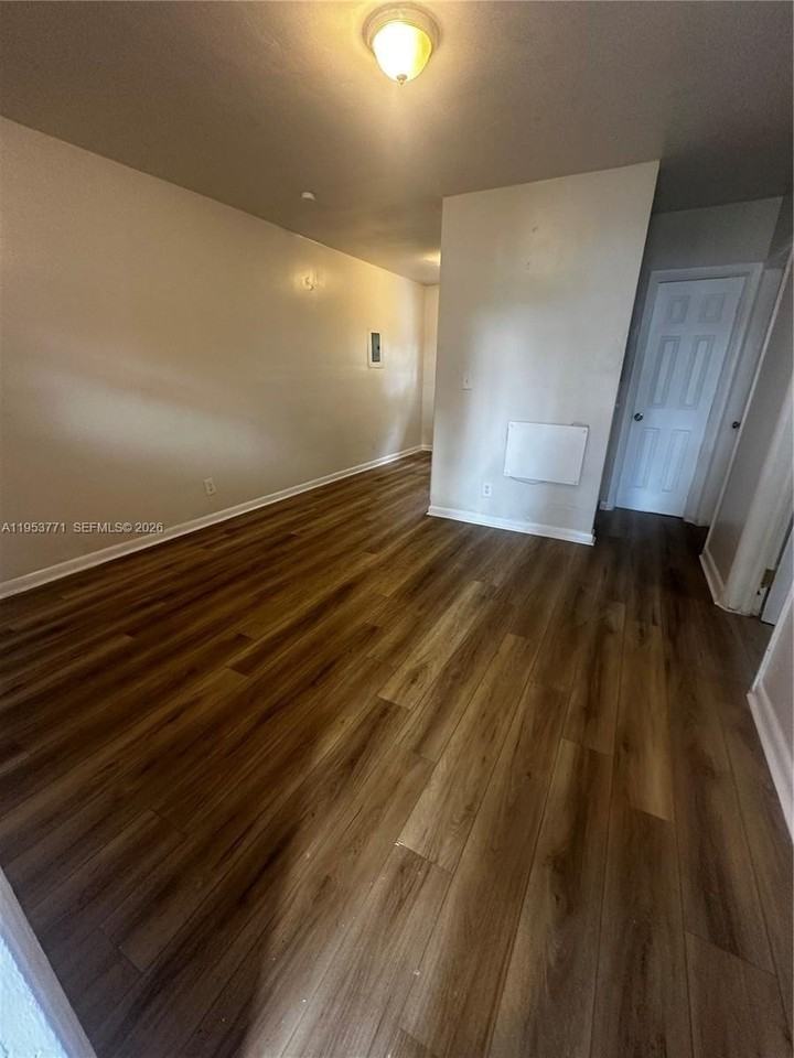 26613 Sw 138th Ave #26613 - Photo 2 of 8