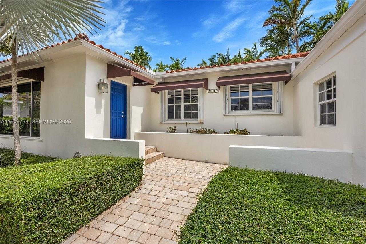 2312 Sw 25th Ter - Photo 5 of 34