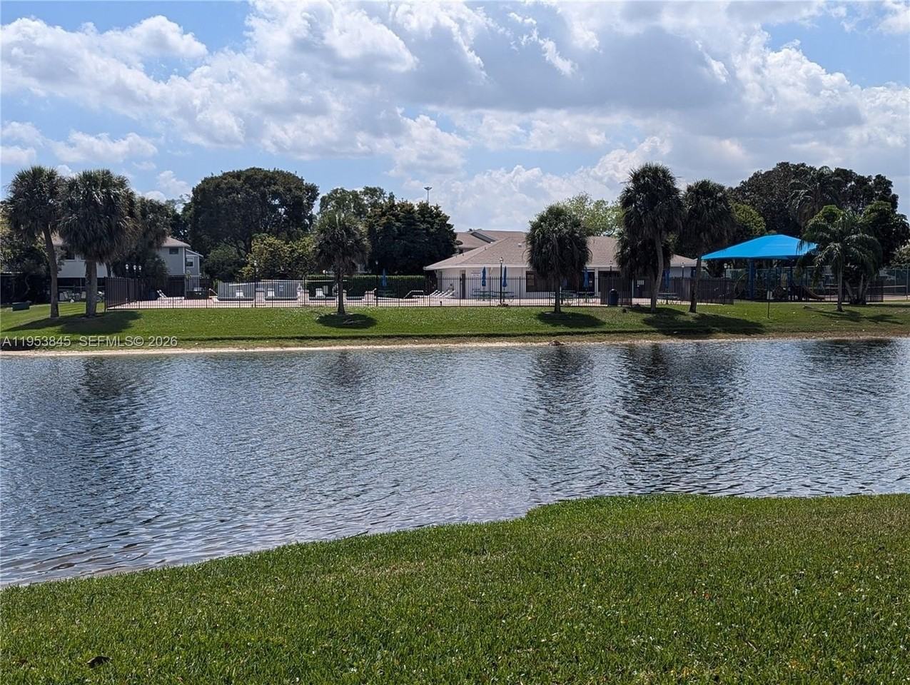 641 Nw 105th Way #641 - Photo 2 of 29