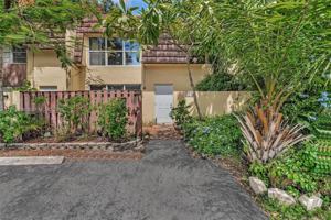 featured image of 3750 Sw 60th Ter #1