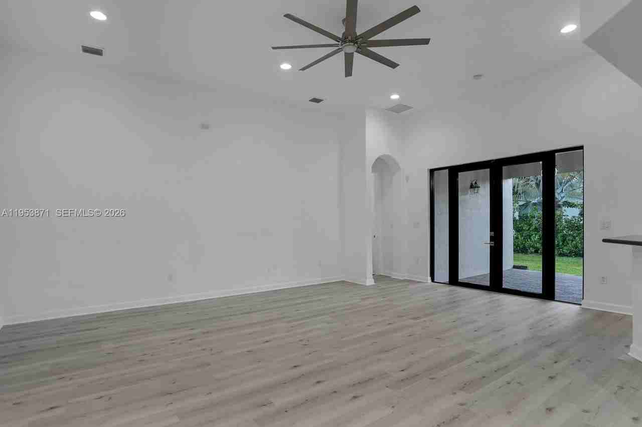 7871 Sw 195th Ter - Photo 6 of 40