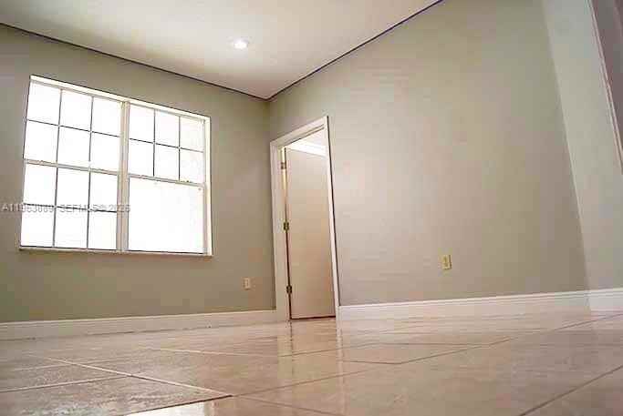 601 Nw 97th St #601 - Photo 7 of 14