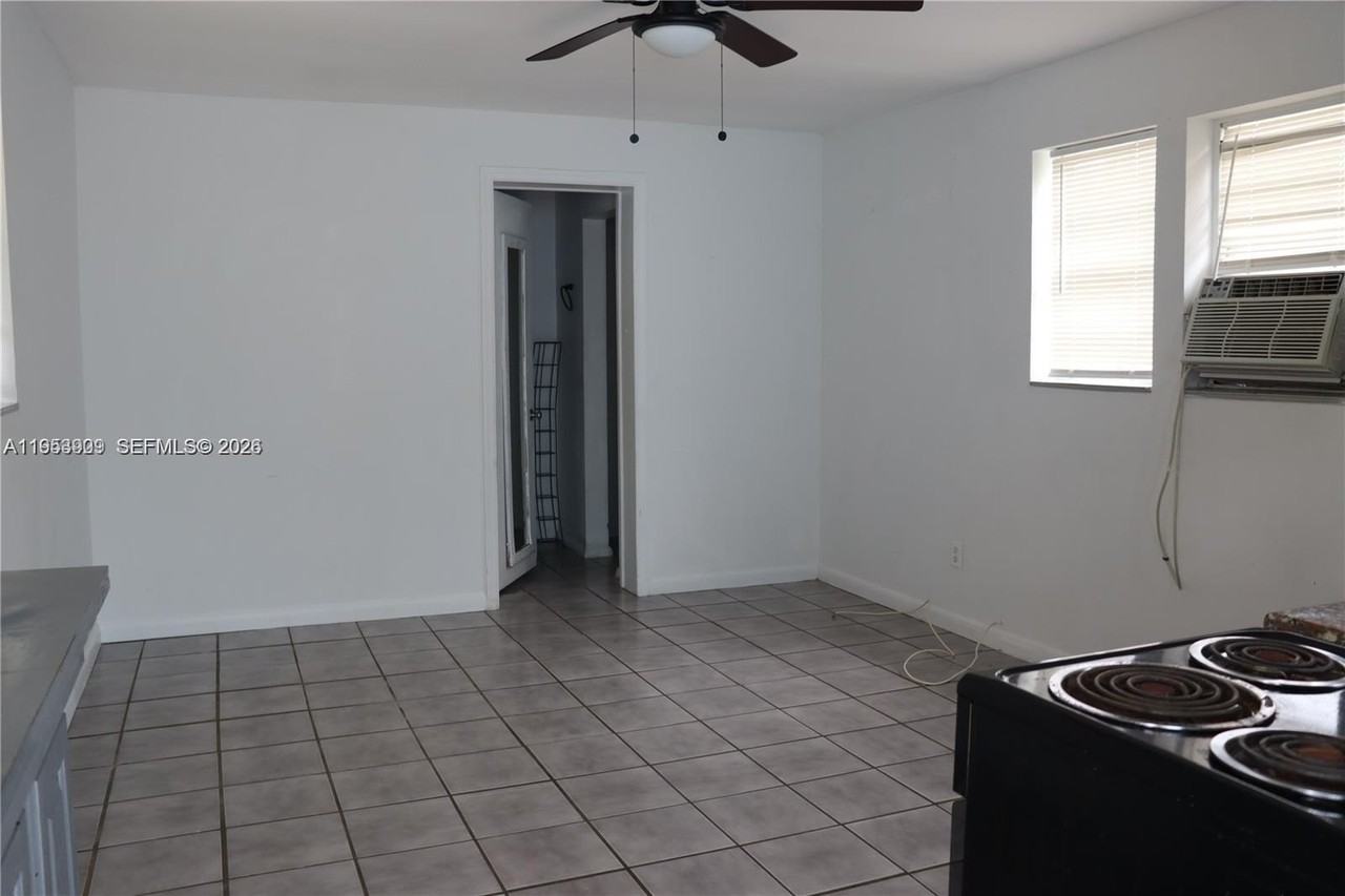 5743 Lincoln St #2 - Photo 3 of 5