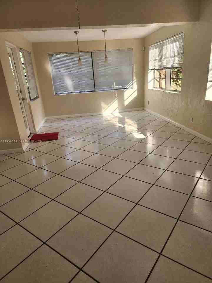 2719 Taylor St #2719 - Photo 4 of 27