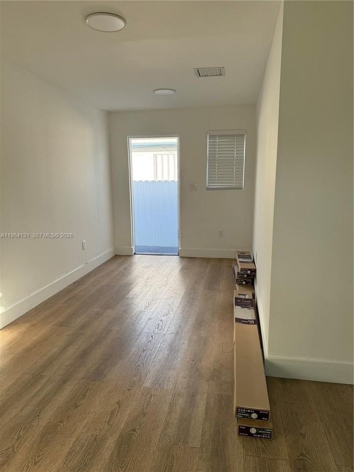 2180 Nw 59th St #2 - Photo 5 of 22