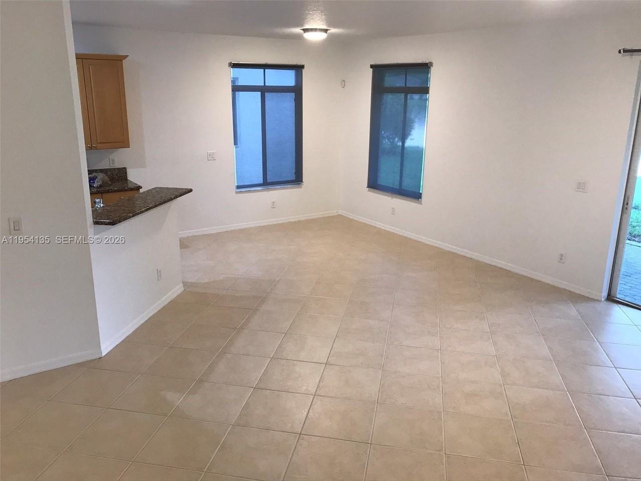 19351 Sw 61st St #19351 - Photo 7 of 50