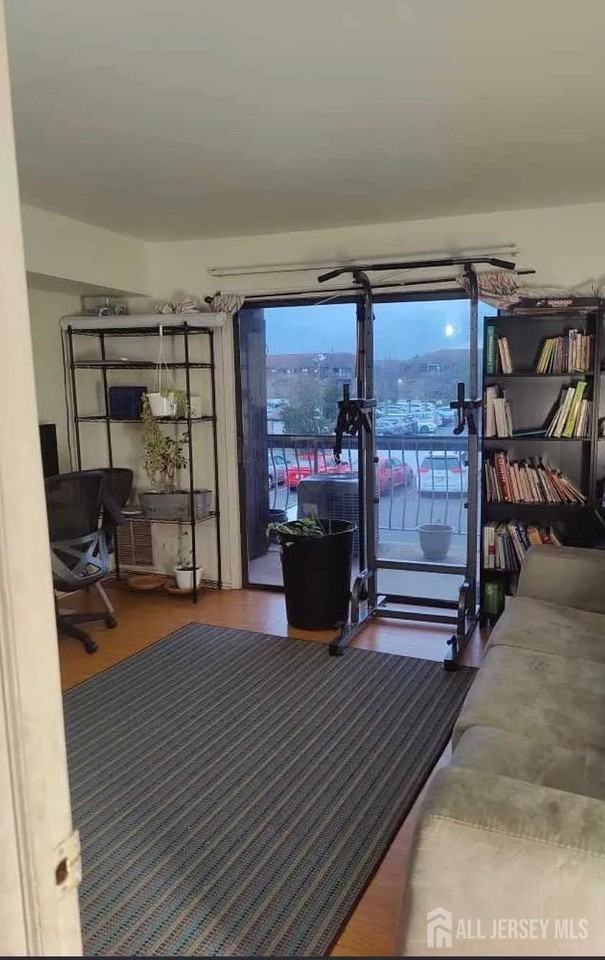 1713 Raspberry Ct - Photo 2 of 10