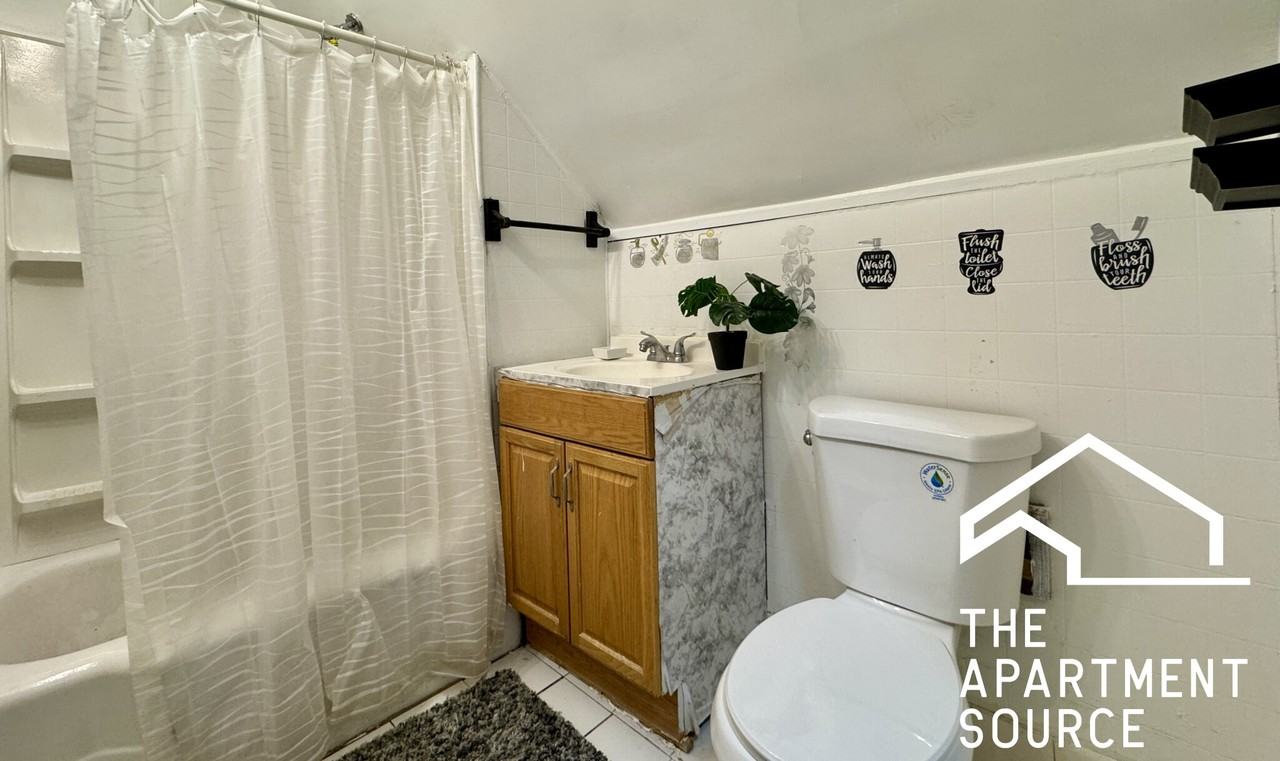 1822 N Kedvale Ave #2 - Photo 3 of 22