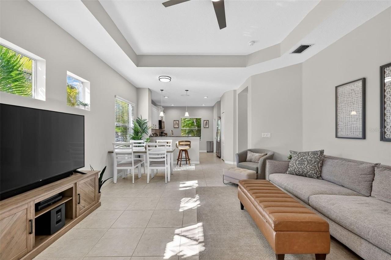 11609 Piedmont Park Xing - Photo 2 of 15