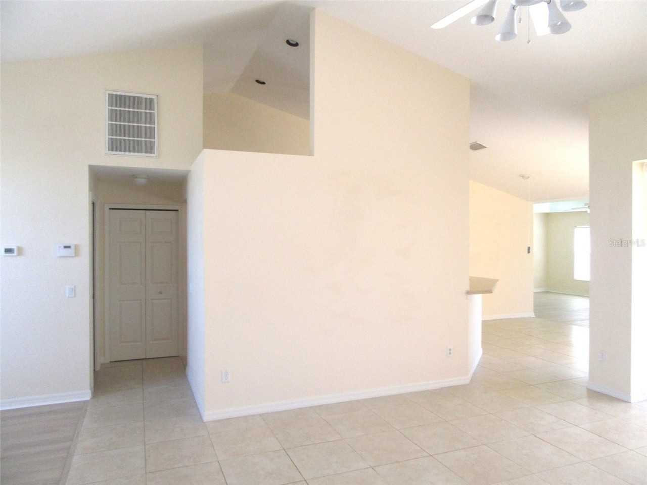 8171 Rocliff Ave - Photo 5 of 20