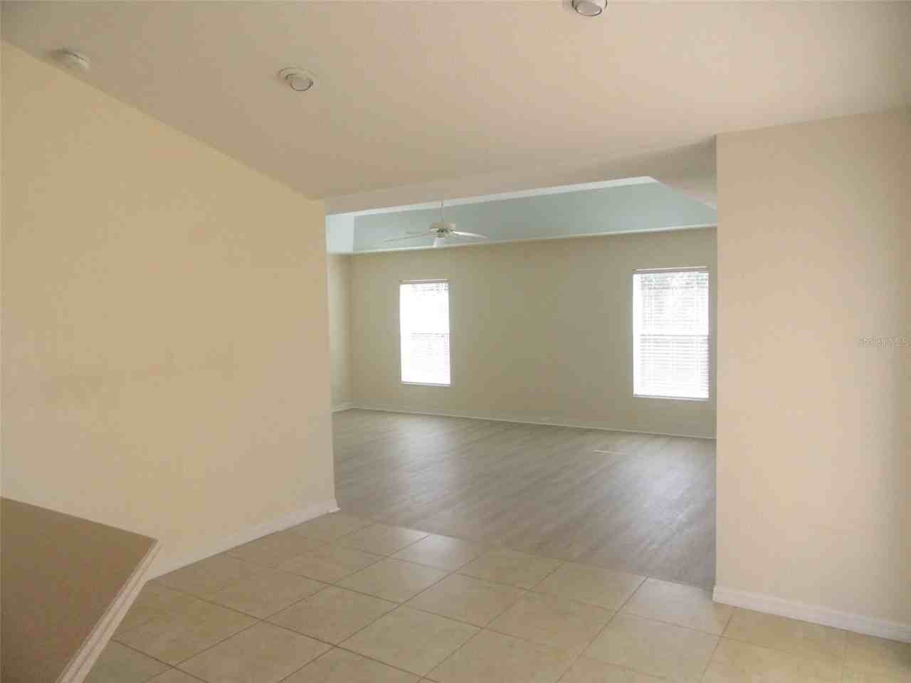 8171 Rocliff Ave - Photo 6 of 20