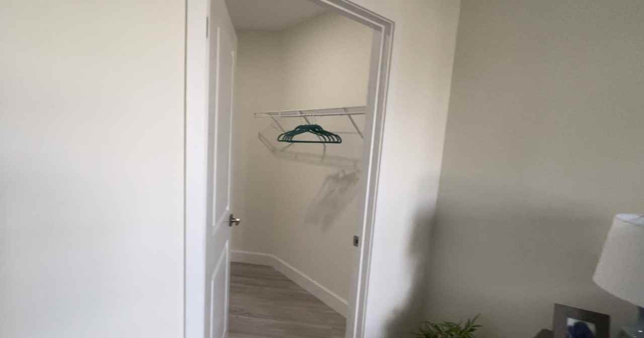 895 W 72nd St #311 - Photo 4 of 9