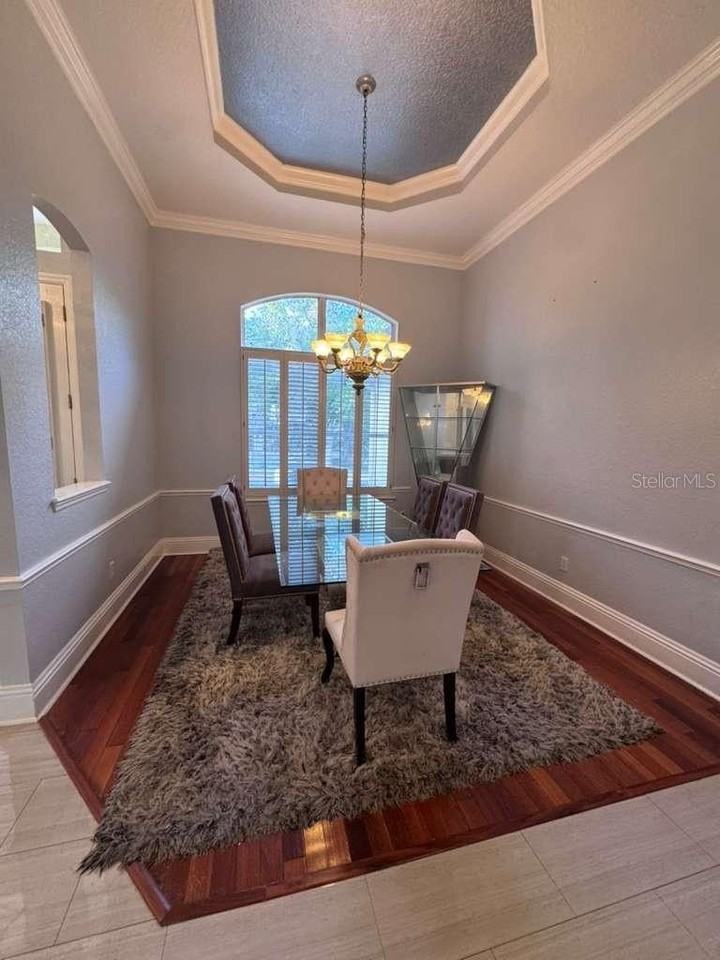 7600 Debeaubien Dr - Photo 5 of 10