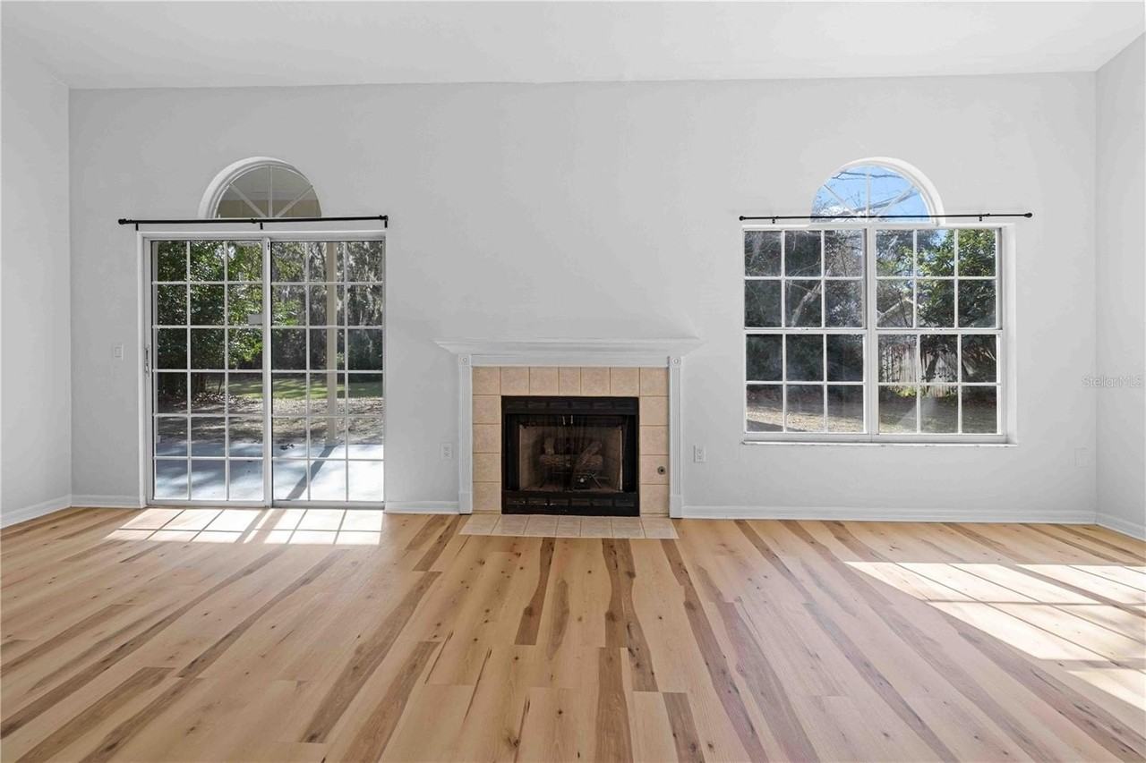 4142 Nw 59th Ter - Photo 4 of 12