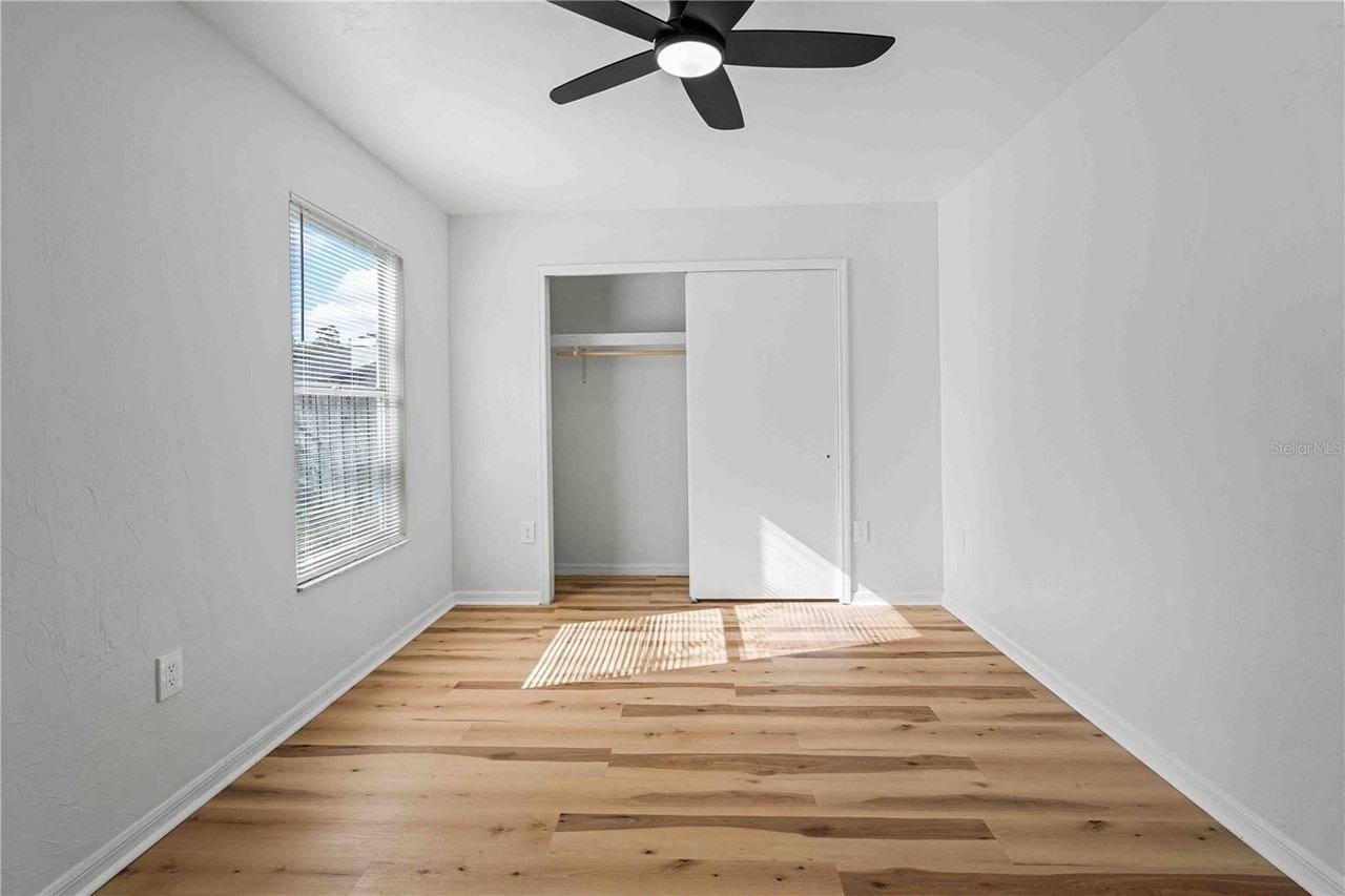 4142 Nw 59th Ter - Photo 6 of 12