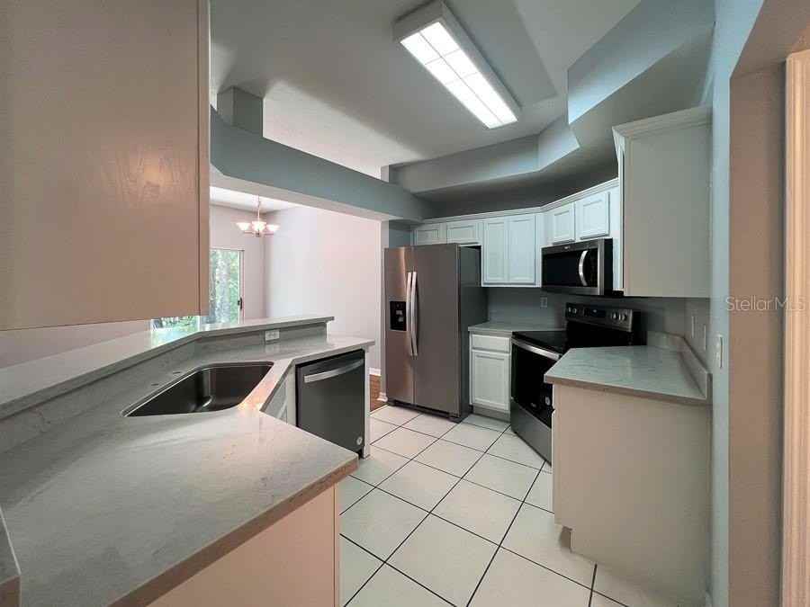 5048 Nw 1st Pl - Photo 4 of 33