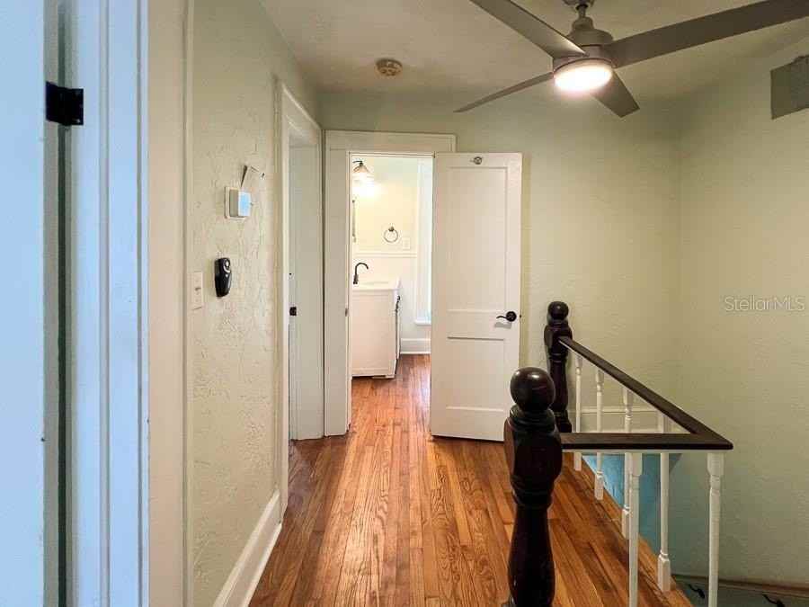 123 Ne 8th St - Photo 6 of 15