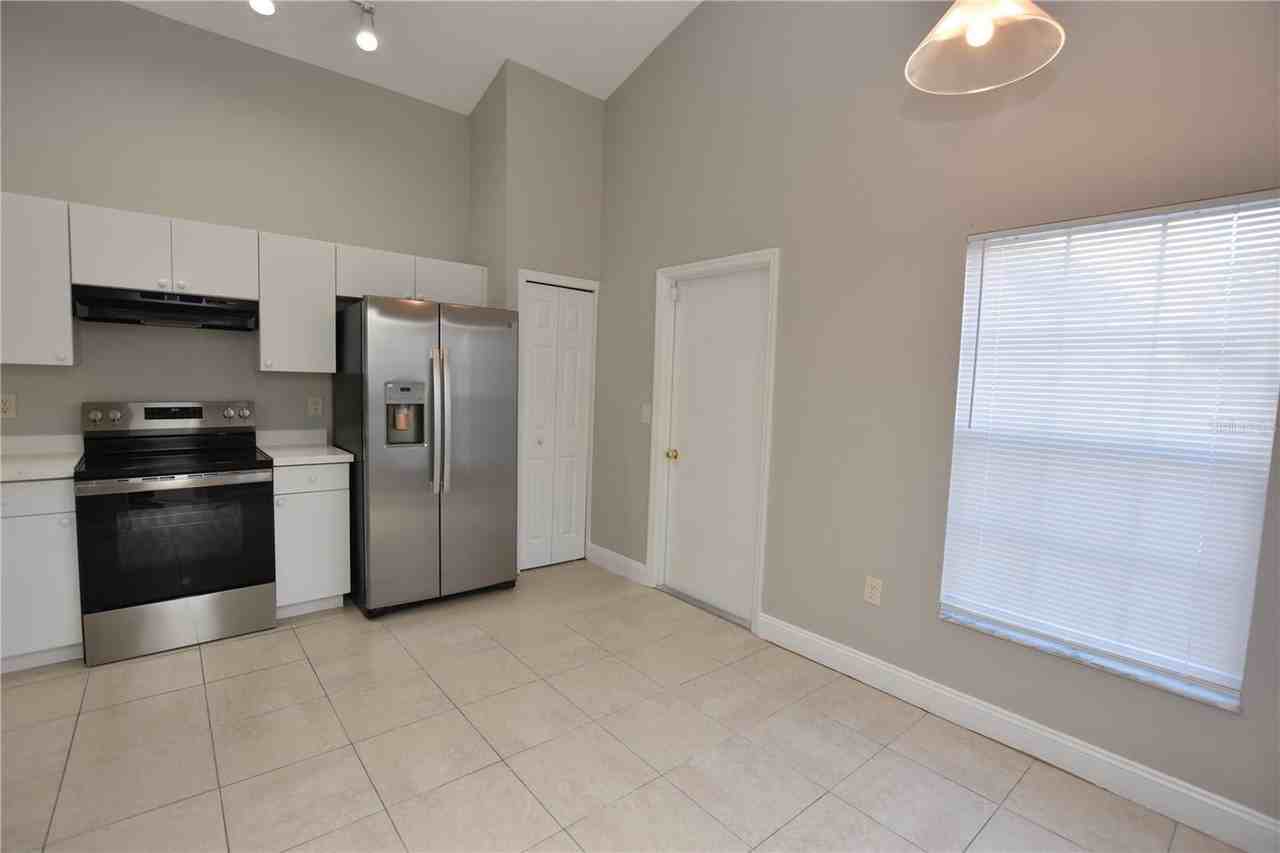 141 Osprey Heights Dr - Photo 6 of 22