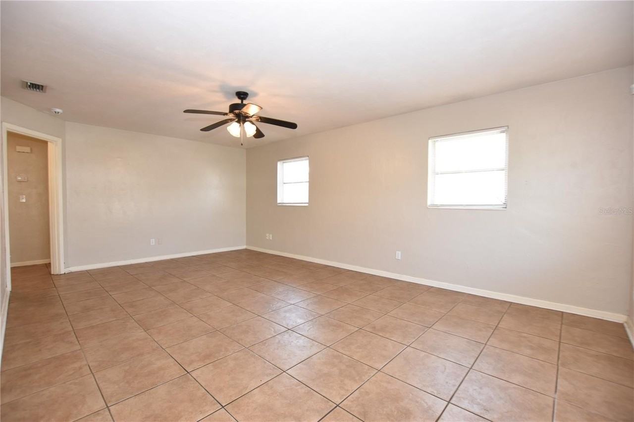 1317 E Myrtle St - Photo 5 of 20