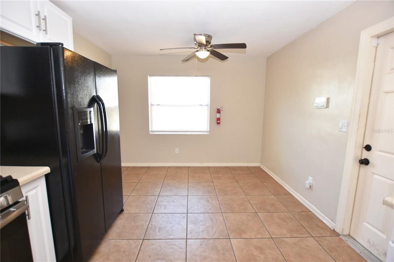 1317 E Myrtle St - Photo 6 of 20