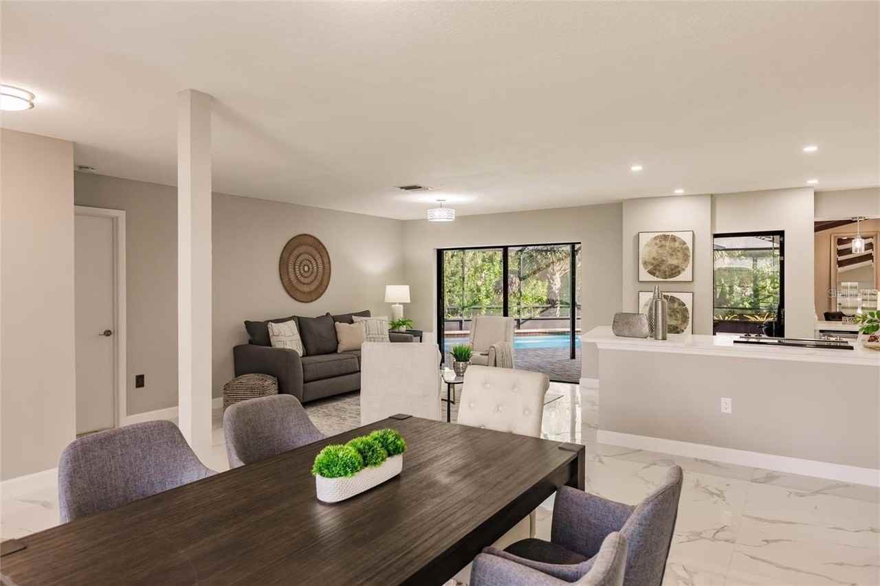 904 S Doral Ln - Photo 7 of 45